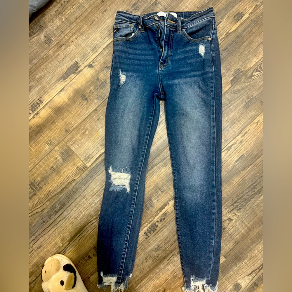 KanCan distressed ankle